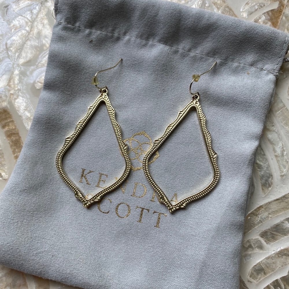 Gold Kendra Scott Sooner Drop Earrings